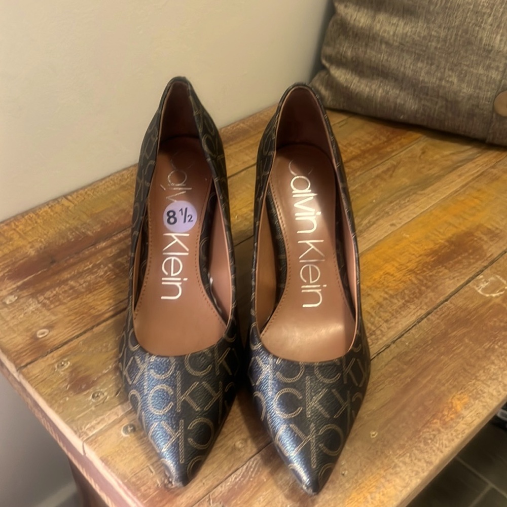 Calvin Klein  Giana 3.27 inches heels
